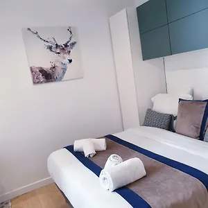 https://apartment-quartier-latin-mouffetard.fr-paris.fr